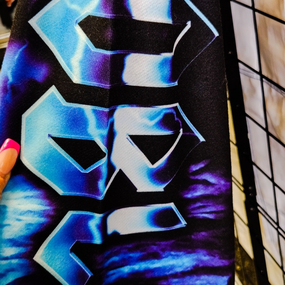 NWT Current Mood Cityscape Graphic Joggers!! Out of stock XS RARE!!! - Picture 4 of 8